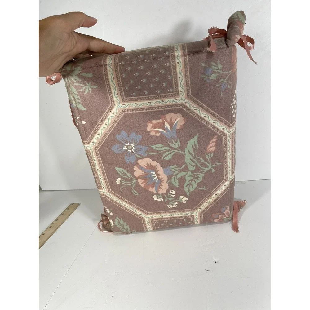 Vintage Floral Fabric Lined Tray Basket W Mid Century Ribbon Lace On Edges Liner